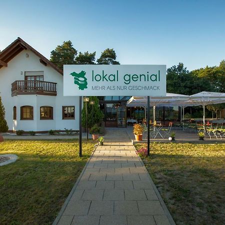 Lokal Genial Pension & Restaurant Беелиц Екстериор снимка